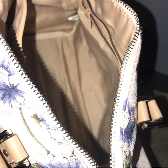 CROSSBODY OR CARRY HANDBAG - Picture 9 of 13